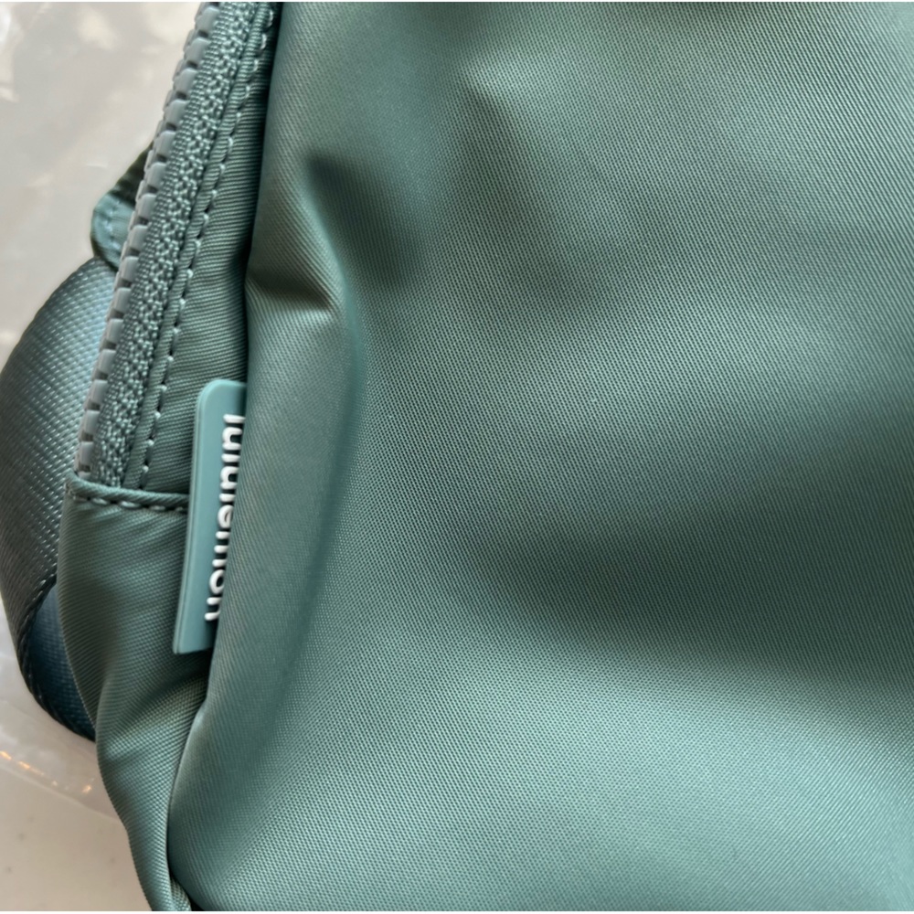 NWT Lululemon Everywhere Belt Bag LARGE Tidewater Teal New - Picture 11 of 11